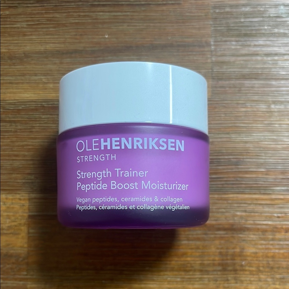 Ole Henriksen Strength Trainer Peptide Boost Moisturizer - Purple